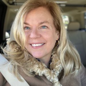 Meet your Posher, Angela